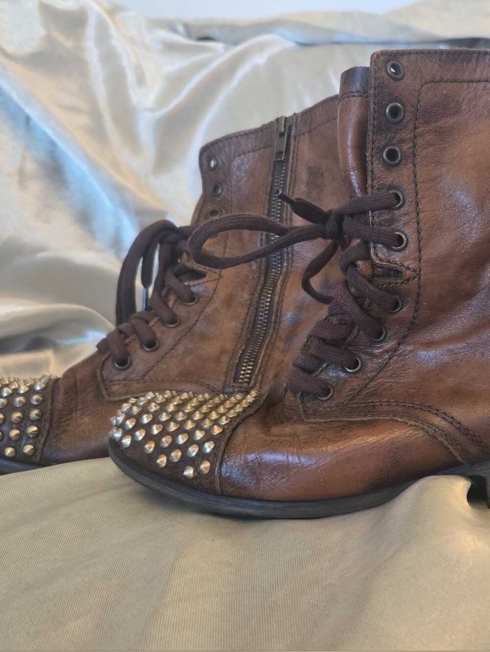 Steve Madden Brown Studded Lace-Up Leather Ankle Boots